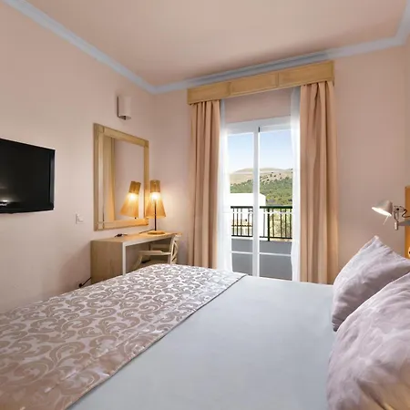 Viva Cala Mesquida & 4*