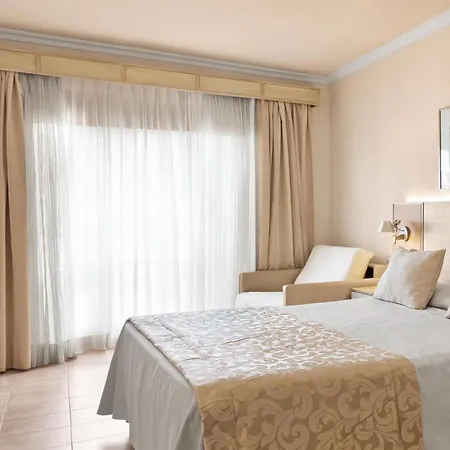 Resort Viva Cala Mesquida &